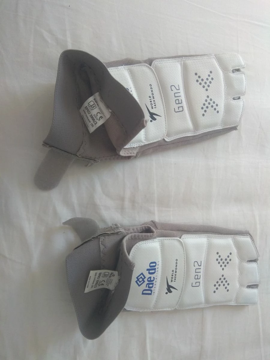 Vendora TKD ΗΛΕΚΤΡΟΝΙΚΟ ΚΑΛΤΣΑΚΙ (ΠΑΤΟΥΣΑΚΙ) ΜΕ ΑΙΣΘΗΤΗΡΕΣ - Image 4