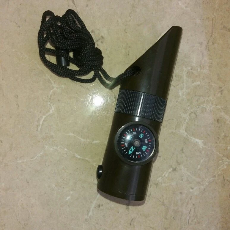 Vendora 7 Σε 1 Εργαλειο Κιτ Επιβιωσης