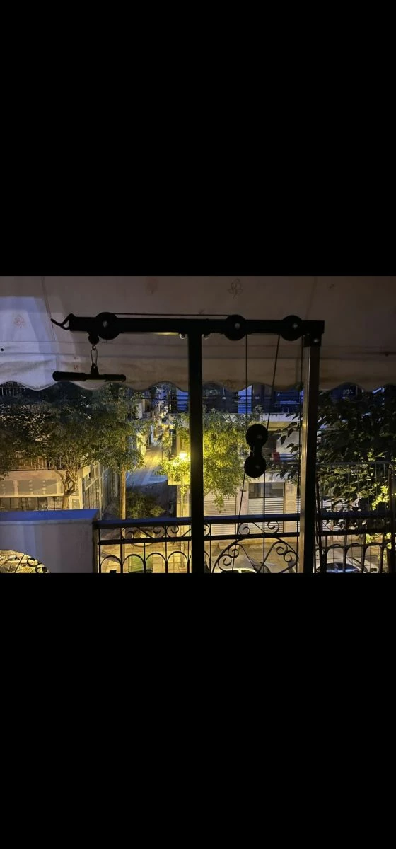 Vendora τροχαλια πλατης και χαμηλη κωπηλατικη και τρικεφαλα αμεταχειριστο 240 συζητήσιμη - Image 2