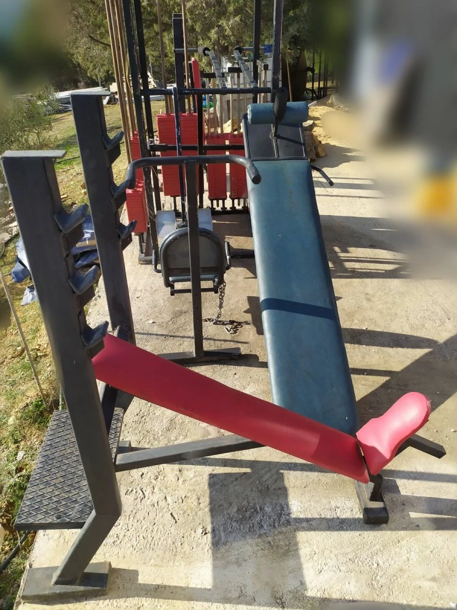 Vendora Ξεπούλημα Γυμναστηρίου Πωλείται πολυοργανο γυμναστικής με 900 κιλά βάρη μαζί με διάφορα άλλα επαγγελματικά όργανα γυμναστικής - Εξοπλισμός Γυμναστηρίου - Image 3