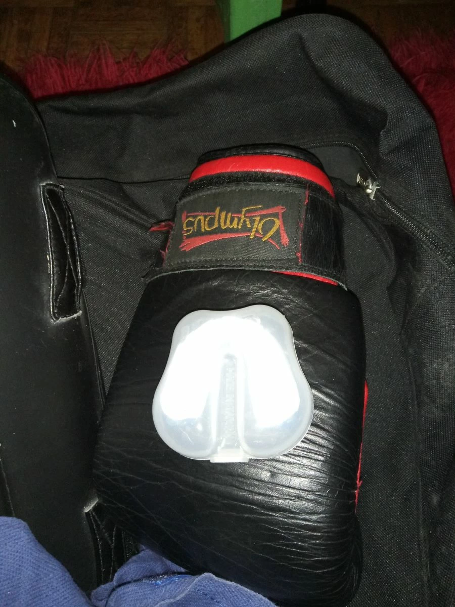 Vendora Πλήρες σετ πυγμαχίας Olympus Size Medium σε άριστη κατάσταση - Image 3