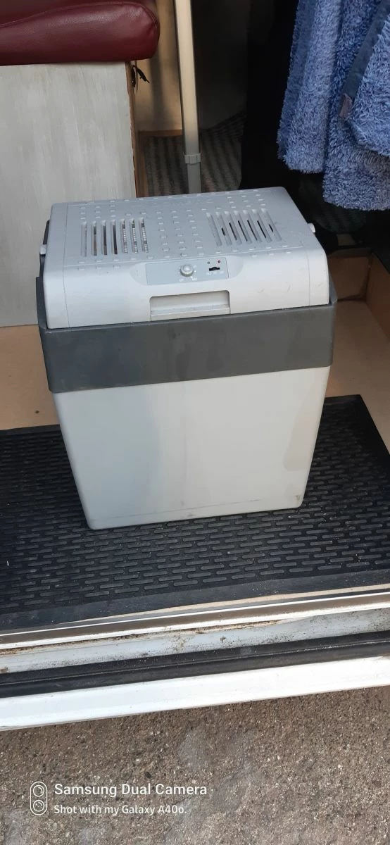 Vendora Dometic CoolFun Ηλεκτρικό Φορητό Ψυγείο 40lt 12V - 229V