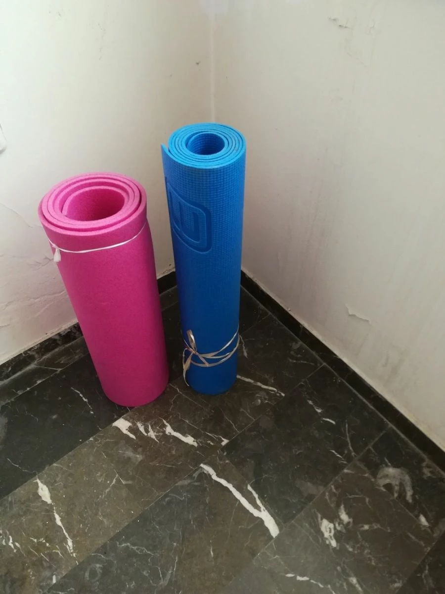 Vendora Aμεταχείριστα,2 στρώματα γυμναστικής