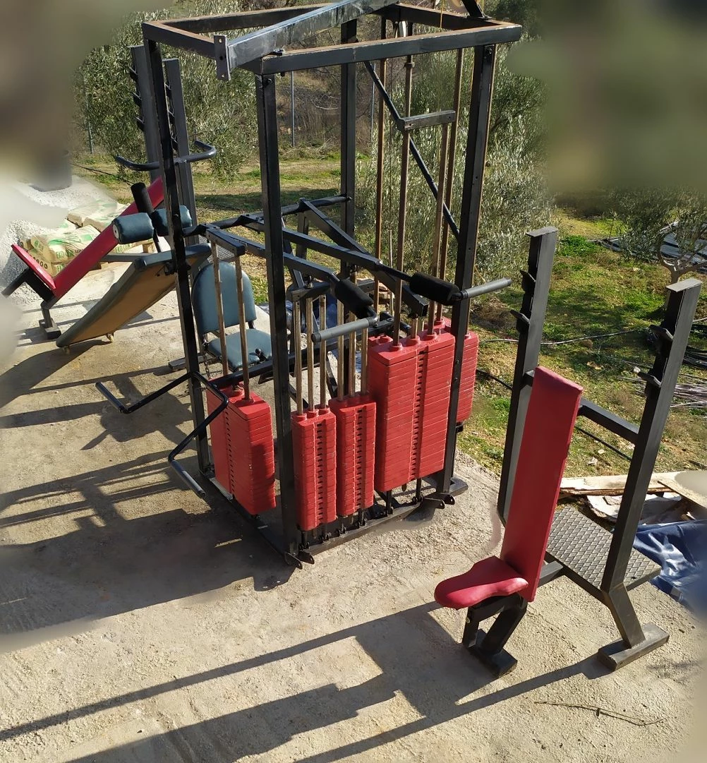 Vendora Ξεπούλημα Γυμναστηρίου Πωλείται πολυοργανο γυμναστικής με 900 κιλά βάρη μαζί με διάφορα άλλα επαγγελματικά όργανα γυμναστικής - Εξοπλισμός Γυμναστηρίου - Image 2