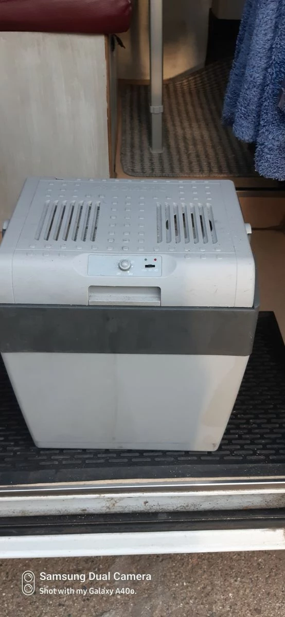 Vendora Dometic CoolFun Ηλεκτρικό Φορητό Ψυγείο 40lt 12V - 229V - Image 5