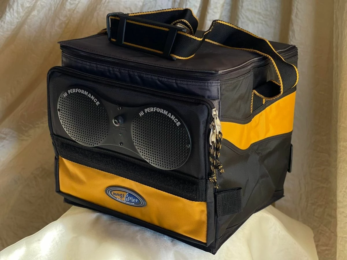 Vendora ΙΣΟΘΕΡΜΙΚΟ (COOLER BAG) Βαλιτσάκι, CALIFORNIA INNOVATIONS ΥΨΗΛΗΣ ΠΟΙΟΤΗΤΑΣ. ΔΙΑΘΕΤΕΙ ΕΝΣΩΜΑΤΩΜΑΝΕΝΑ ΗΧΕΙΑ ΥΨΗΛΗΣ ΑΠΟΔΟΣΗΣ ΗΧΟΥ. - Image 7