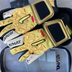 Vendora Γάντια τερματοφύλακα Rinat Fenix Quantum Pro Gold Size 9