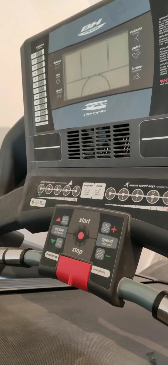 Vendora Επαγγελματικός διάδρομος